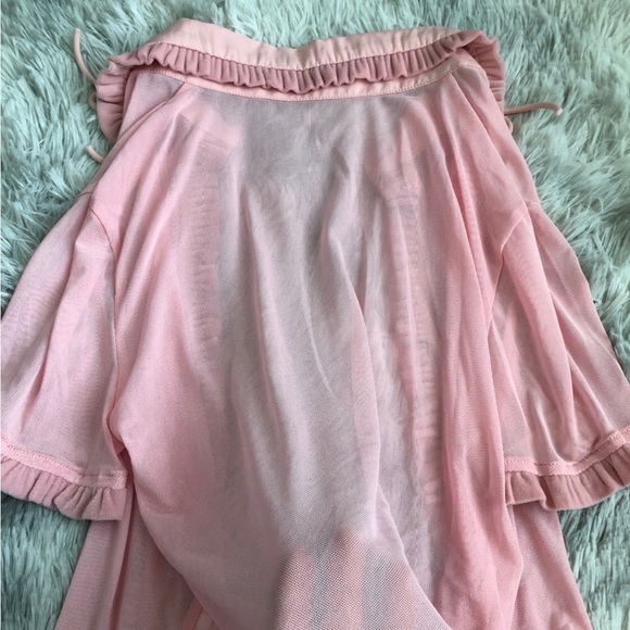 Thin pink button up top - Picture 4 of 6